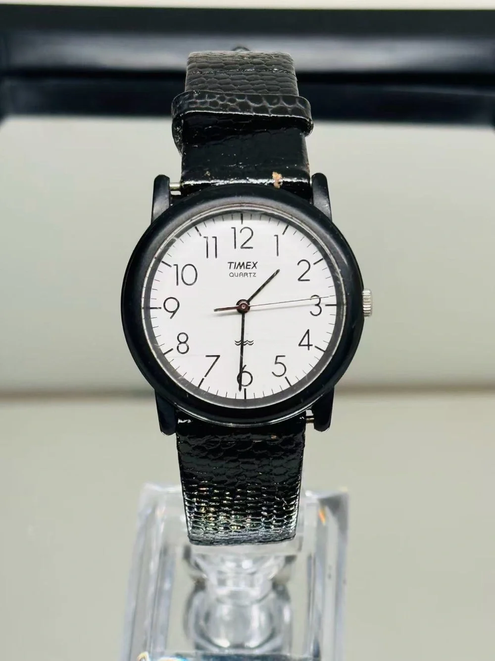 Vintage Timex Quartz Black Case White Dial Men Watch 32mm New Battery Running